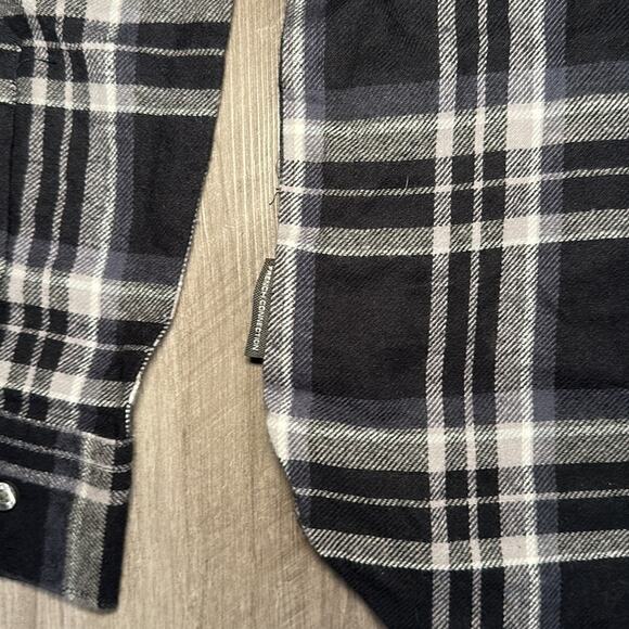 French Connection Flannel Long Sleeve Button Down Shirt - Medium - Picture 5 of 7